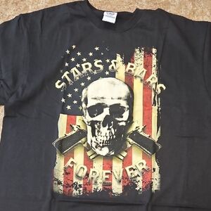 Black Graphic T-Shirt with Skull and Flag Design